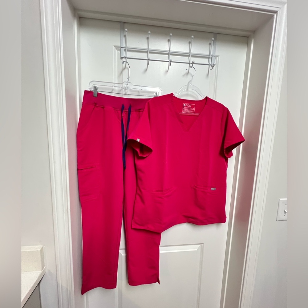 Hot pink Figs Scrub set